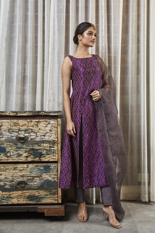 VredeVogel Women Kurta and Trousers Pant Set Pure Silk Blend, Hand Wash,  Size: S M L Xl 2xl at Rs 899/piece in Surat